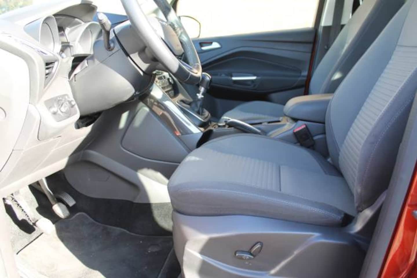 Ford Grand C-Max - 1.0 EcoBoost 125pk Titanium