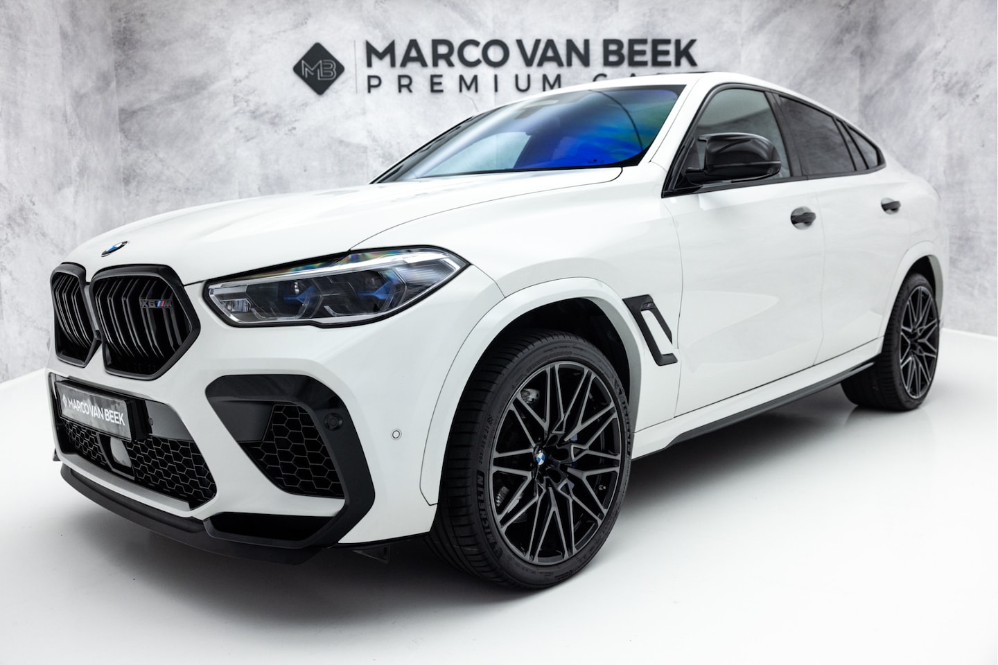 BMW X6 - M Competition | Pano | Bowers & Wilkins | E-Trekhaak | 22" - AutoWereld.nl