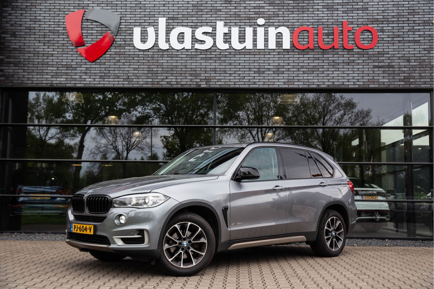 BMW X5 - xDrive30d High Executive xDrive30d High Executive , Panoramadak, Trekhaak, - AutoWereld.nl
