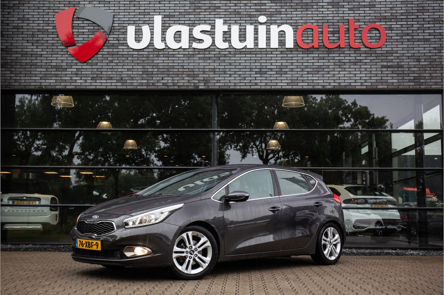 Kia Cee'd - 1.6 GDI Plus Pack 1.6 GDI Plus Pack 135PK , Navigatie, Achteruitrijcamera, - AutoWereld.nl