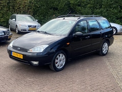 Ford Focus Wagon - 1.6-16V Automaat / Leer / Tr.haak / APK t/m 10-2026