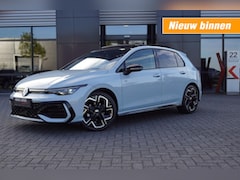 Volkswagen Golf Plus - R-line 1.5 eTSI 150pk DSG facelift Black style/ Panodak /IQ Matrix LED /Head-up/Park-assis