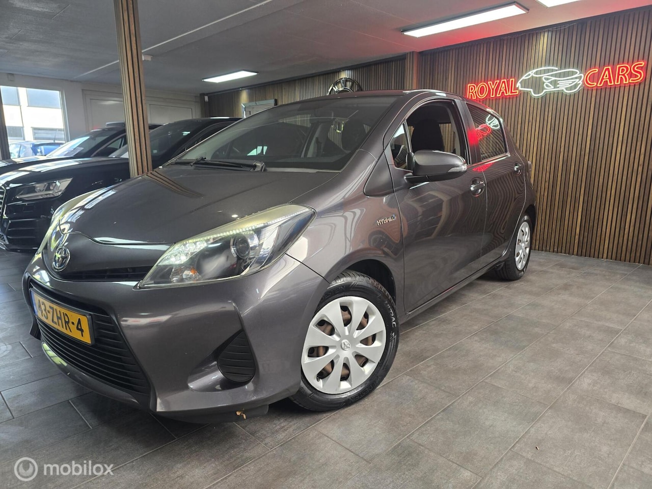 Toyota Yaris - 1.5 Full Hybrid Aspiration / Top staat / Camera - AutoWereld.nl