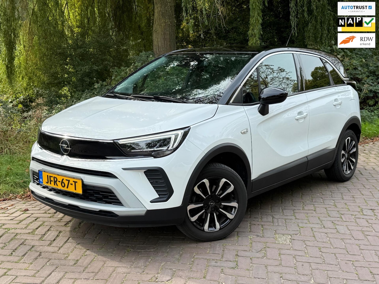Opel Crossland - 1.2 Turbo Elegance 1 Eig. B.J.4-2024 33000 km Navi, Led verl.camera - AutoWereld.nl