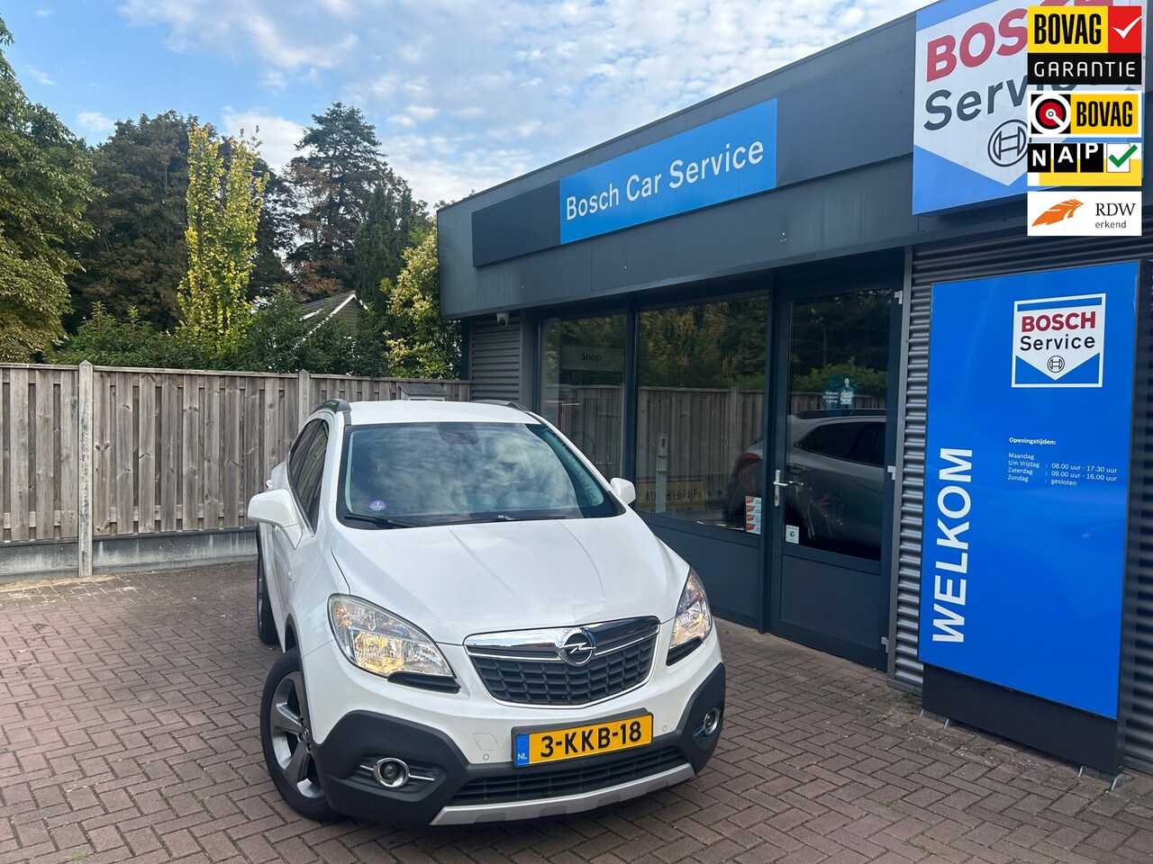 Opel Mokka - COSMO 1.6I16V Navi, LM Velgen 18inch., Airco ECC, Trekhaak - AutoWereld.nl
