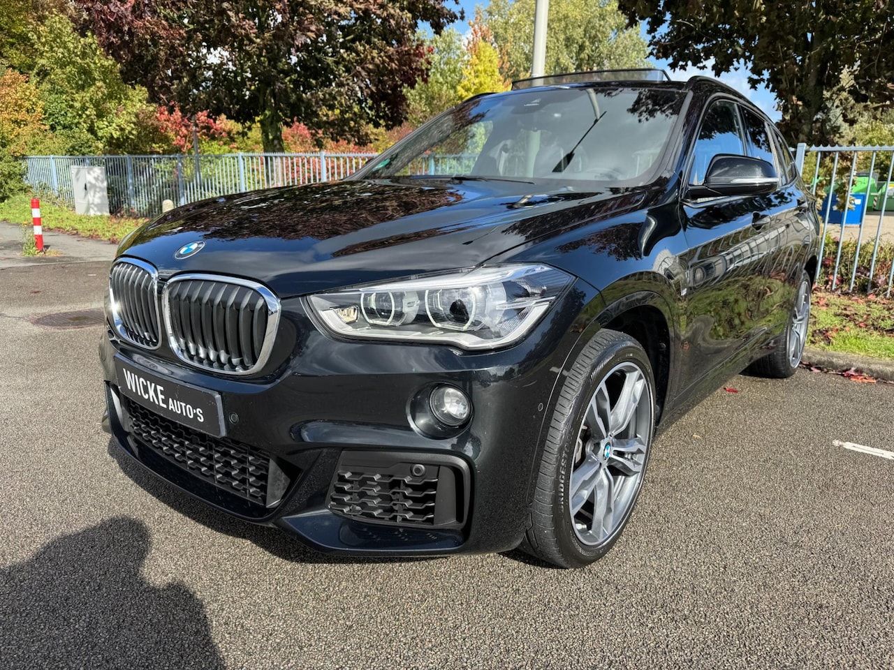 BMW X1 - XDrive25i High Executive HUD Panorama Memory M Pakket - AutoWereld.nl