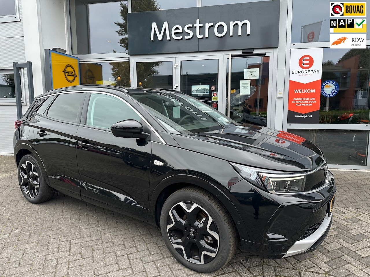 Opel Grandland - Ultimate Automaat, Navi, Camera, Airco, enz.1.2 Turbo GS, - AutoWereld.nl