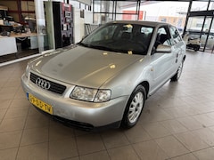 Audi A3 - 1.6 Ambiente
