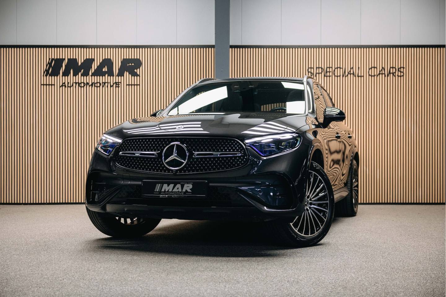 Mercedes-Benz GLC-klasse - 300e 4MATIC AMG Line | Pano | Stoelverwarming | 360 camera | - AutoWereld.nl