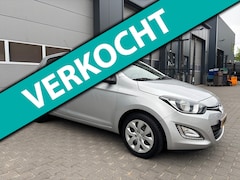 Hyundai i20 - 1.2i i-Deal 5drs|Airco|Parkeersensoren|Trekhaak|Grote beurt|Nieuwe APK