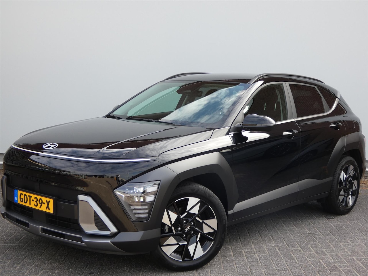 Hyundai Kona - 1.6 GDI HEV 141pk DCT Comfort Smart - AutoWereld.nl