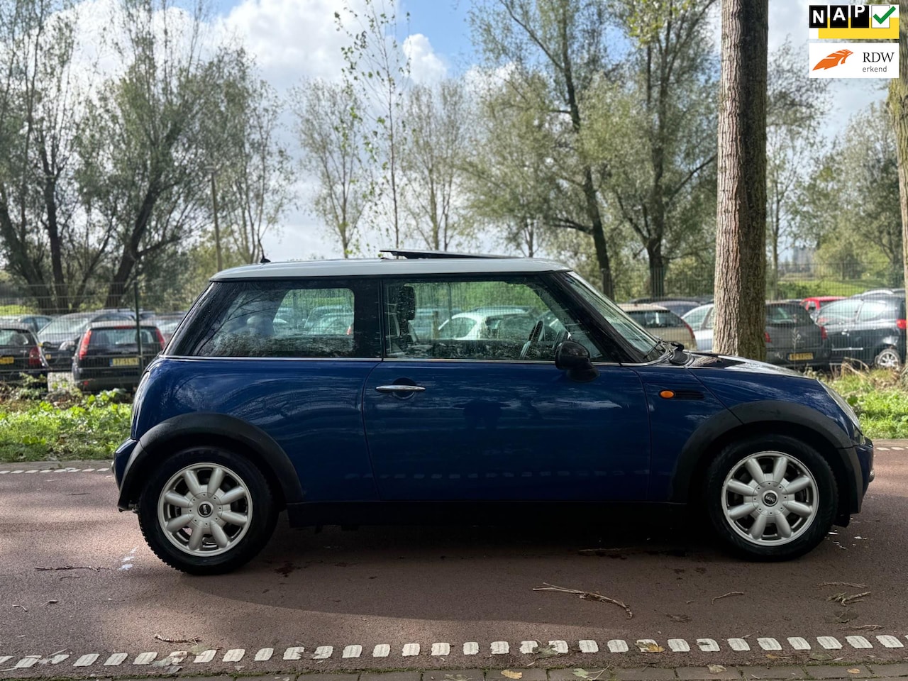 MINI One - Mini 1.6 Pepper PANO!AIRCO!APK2026!INRUILKOOPJE! - AutoWereld.nl