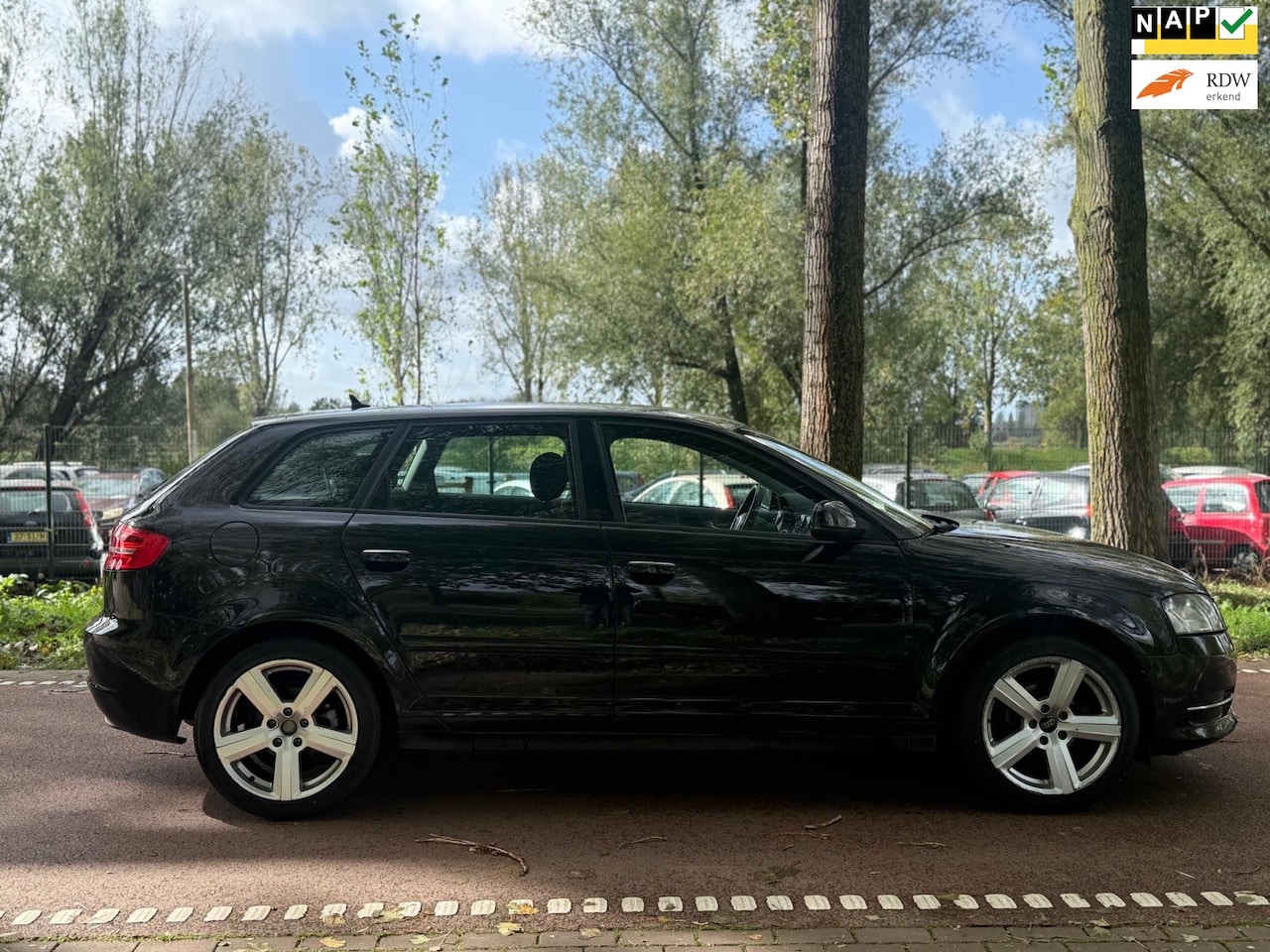 Audi A3 Sportback - 1.2 TFSI Attraction Pro Line Business 6BAK!CLIMA!APK!KOOPJE! - AutoWereld.nl