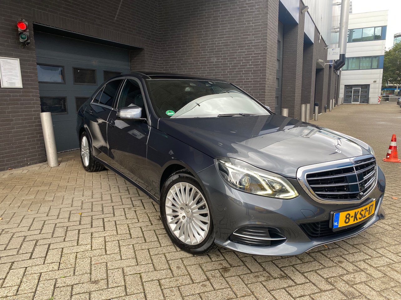 Mercedes-Benz E-klasse - 200 Prestige Elegance Panorama Massage 360 - AutoWereld.nl