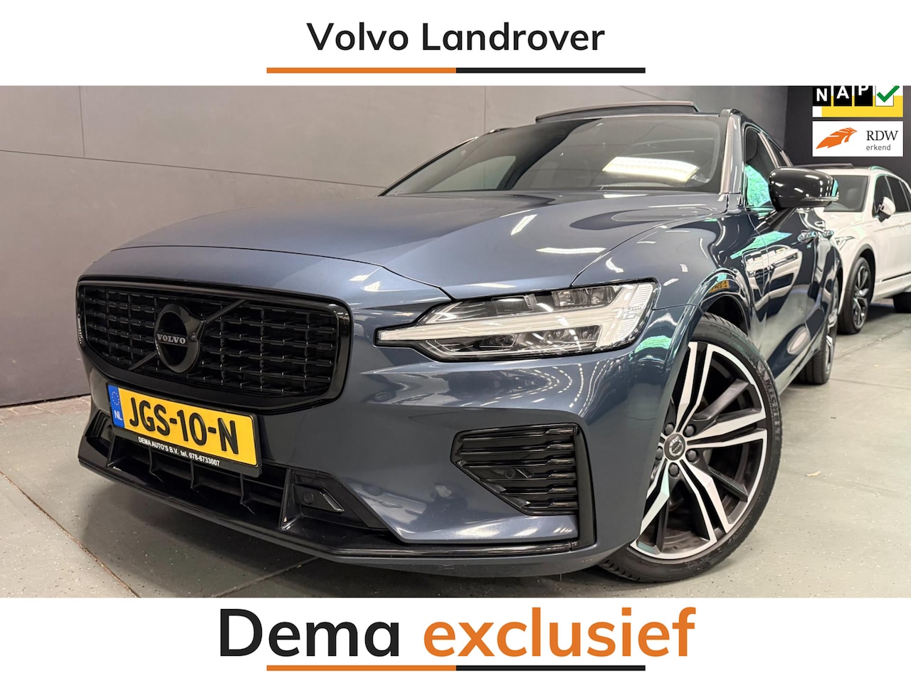 Volvo V60 - 2.0 T8 Twin Engine AWD R-Design PANO/DAB/H-KARDON/M-STOELEN/LEDER/// - AutoWereld.nl