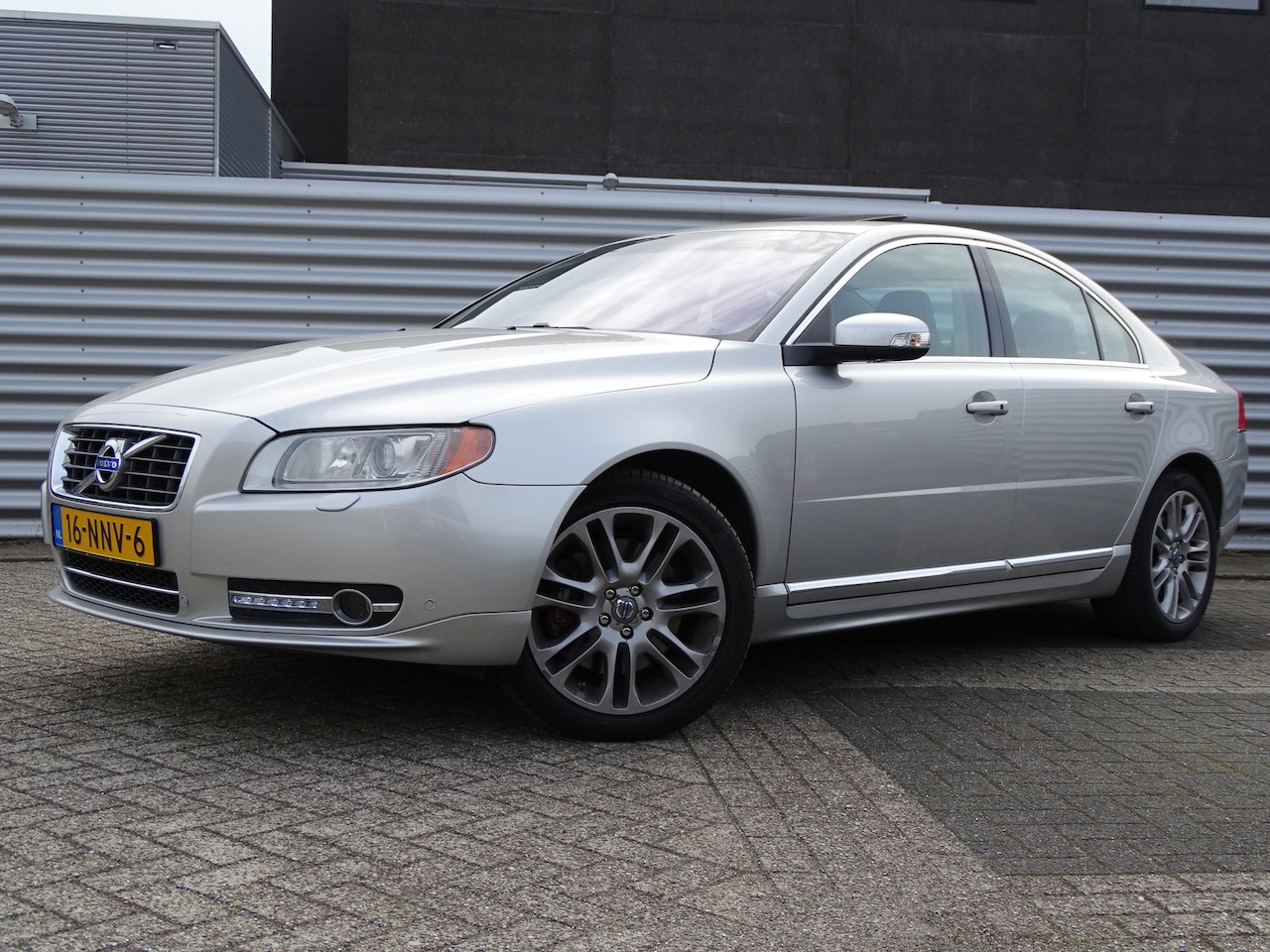 Volvo S80 - 4.4 AWD Summum | Carplay | Stoelventilatie | 4x Stoelverwarming | Schuifdak - AutoWereld.nl