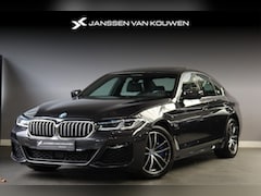 BMW 5-serie - 545e xDrive M-Sport Laser Harman Kardon Head-Up Schuifdak Ventilatie SOH 91%