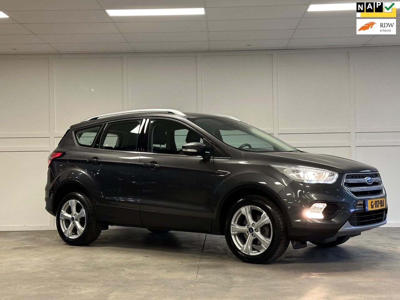 Ford Kuga - 1.5 EcoBoost Titanium / 2019 / Trekhaak / Navi / Cruise - AutoWereld.nl