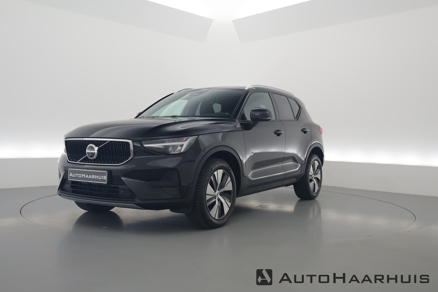 Volvo XC40 - 2.0 B3 Core | 360cam | Adapt. Cruise | CarPlay | Stoel-Stuurverw. | Elek. Stoelen - AutoWereld.nl