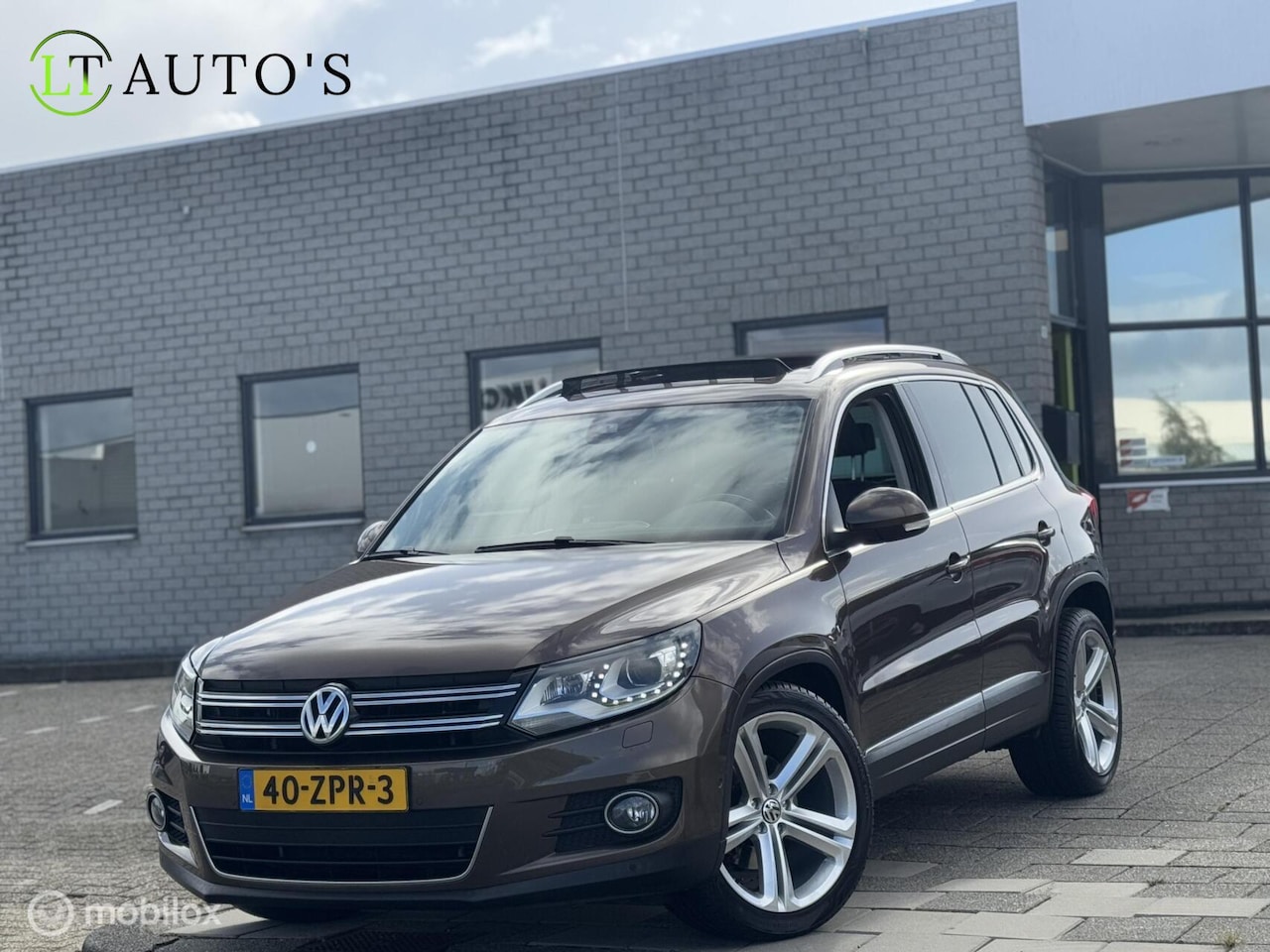 Volkswagen Tiguan - 2.0 TSI Sport&Style 4motion R-line Edition - AutoWereld.nl