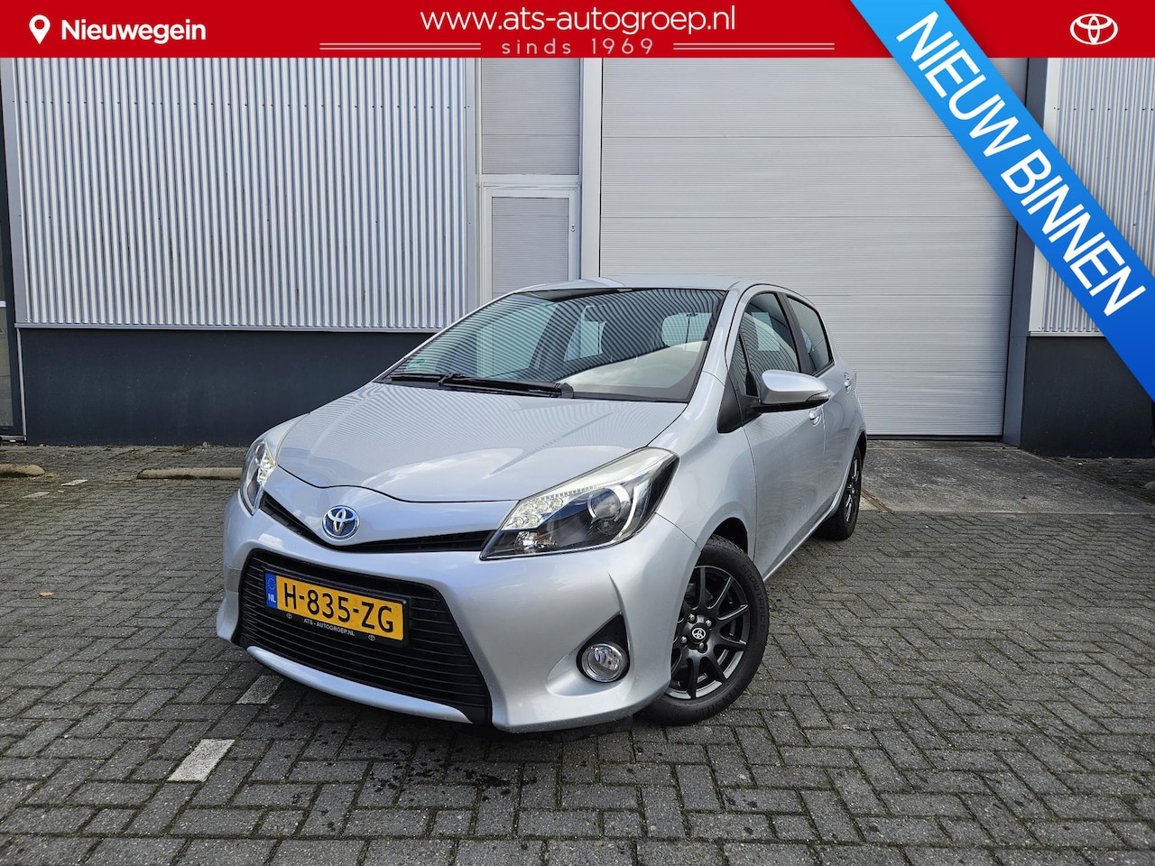 Toyota Yaris - 1.5 Full Hybrid Aspiration Plus | 78.000 KM | LM velgen met All Season | Trekhaak | Naviga - AutoWereld.nl
