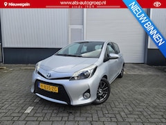 Toyota Yaris - 1.5 Full Hybrid Aspiration Plus | 78.000 KM | LM velgen met All Season | Trekhaak | Naviga