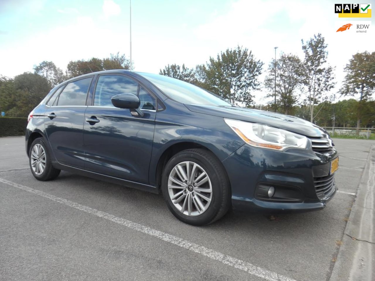 Citroën C4 - 1.4 VTi Ligne Business 1.4 VTi Ligne Business - AutoWereld.nl