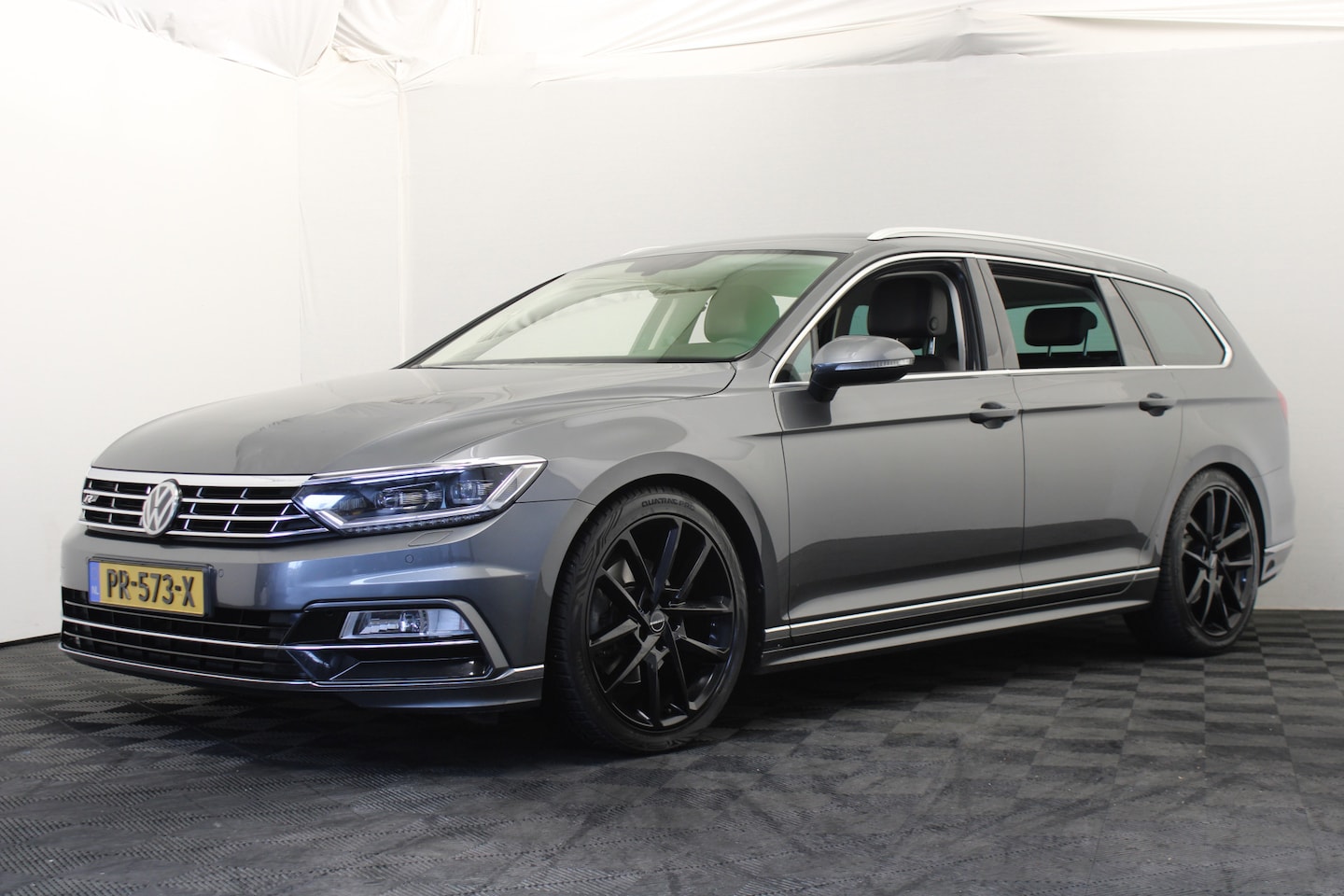 Volkswagen Passat Variant - 1.4 TSI Highline Business R |R-Line|ACC|Navi| - AutoWereld.nl