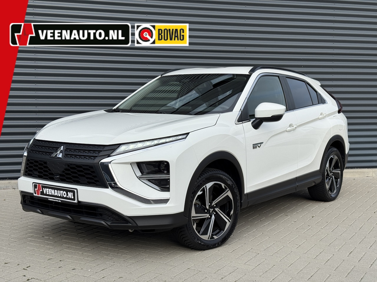 Mitsubishi Eclipse Cross - 2.4 PHEV Intense+ Trekhaak/Camera/Apple - AutoWereld.nl