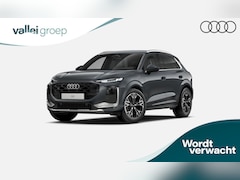 Audi Q3 - e-hybrid 272 PK S edition | Sportstoelen zwart leder-kunstleder | Tech plus | Privacy glas