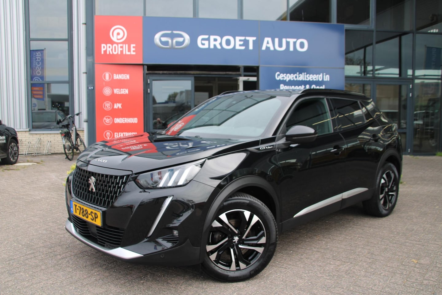Peugeot 2008 - 1.2 PureTech 130pk GT-Line Airco Carplay Camera Stoelverwarming Dealer onderhouden - AutoWereld.nl