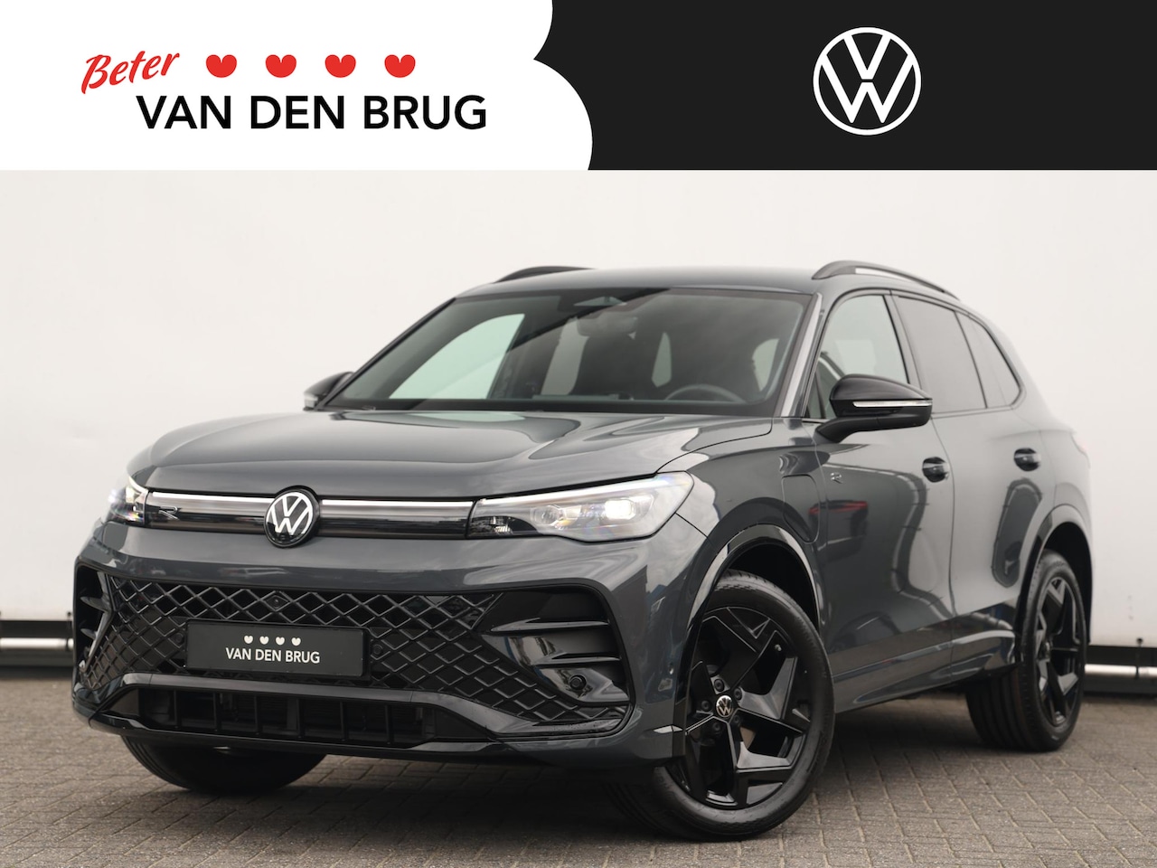 Volkswagen Tiguan - 1.5 eHybrid R-Line Edition 272 PK DSG | Black Style | Trekhaak | Led Plus | Navigatie | 36 - AutoWereld.nl