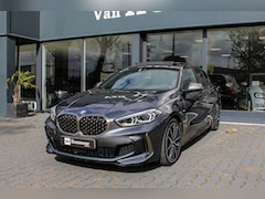 BMW 1-serie - M135i xDrive High Executive PANO HUD CAMERA LEER