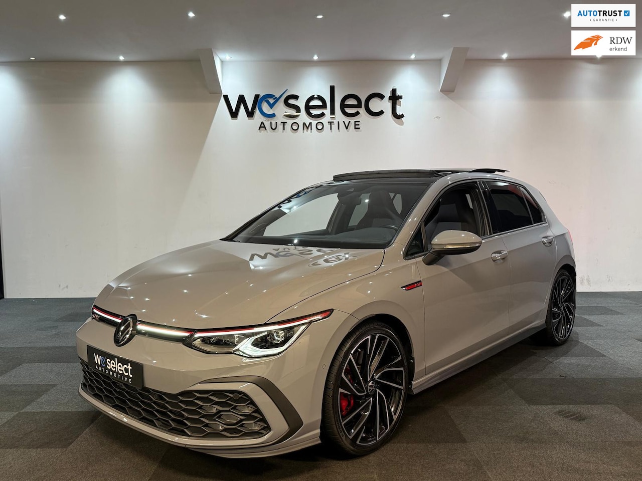 Volkswagen Golf - 2.0 TSI GTI Pano l Camera - AutoWereld.nl