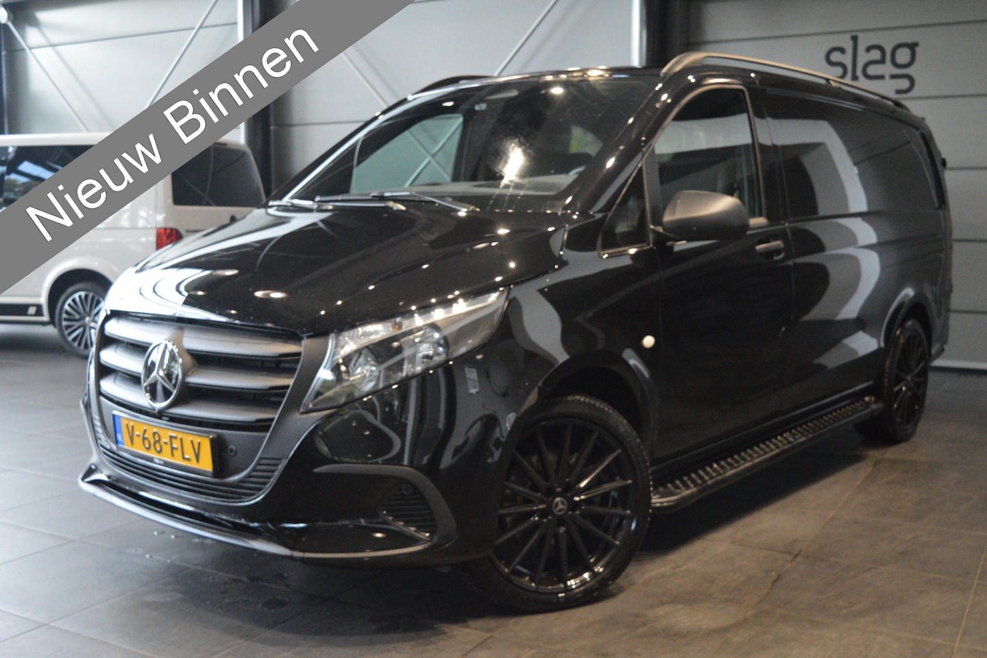 Mercedes-Benz Vito - 114 CDI L2 Edition navi camera leer trekhaak 20 inch !! - AutoWereld.nl