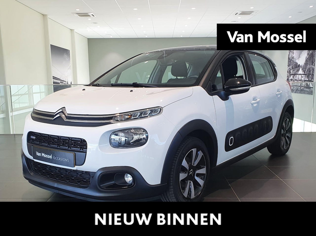 Citroën C3 - 1.2 PureTech Shine | Navigatie | Cruise Control | Apple Carplay/Android Auto - AutoWereld.nl