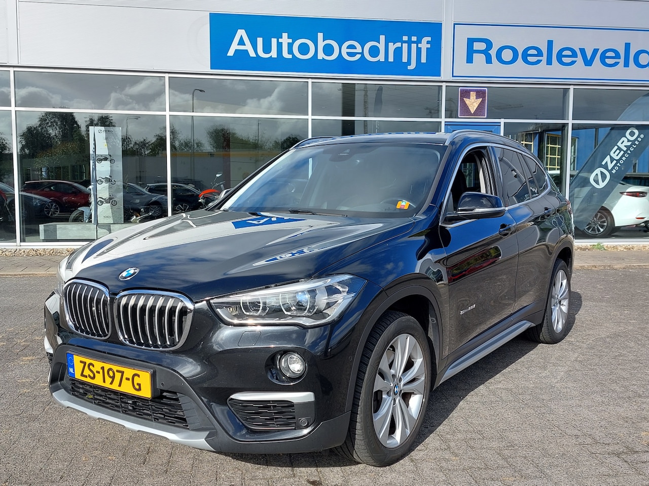 BMW X1 - sDrive20i 192pk Automaat Centennial High Executive Sport-Line | Navi | Clima | Cruise | Le - AutoWereld.nl