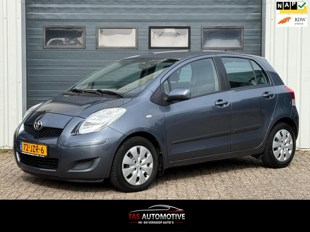 Toyota Yaris - 1.3 VVTi Aspiration 5-deurs AUTOMAAT / AIRCO - AutoWereld.nl