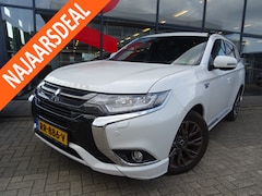 Mitsubishi Outlander - 2.0 PHEV S-Edition | 4WD | 203 PK| AUTOMAAT | 1E EIGENAAR | DEALER ONDERHOUDEN | TREKHAAK