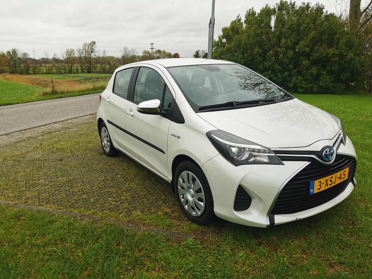 Toyota Yaris - 1.5 Hybrid Comfort Met afneembare trekhaak - AutoWereld.nl