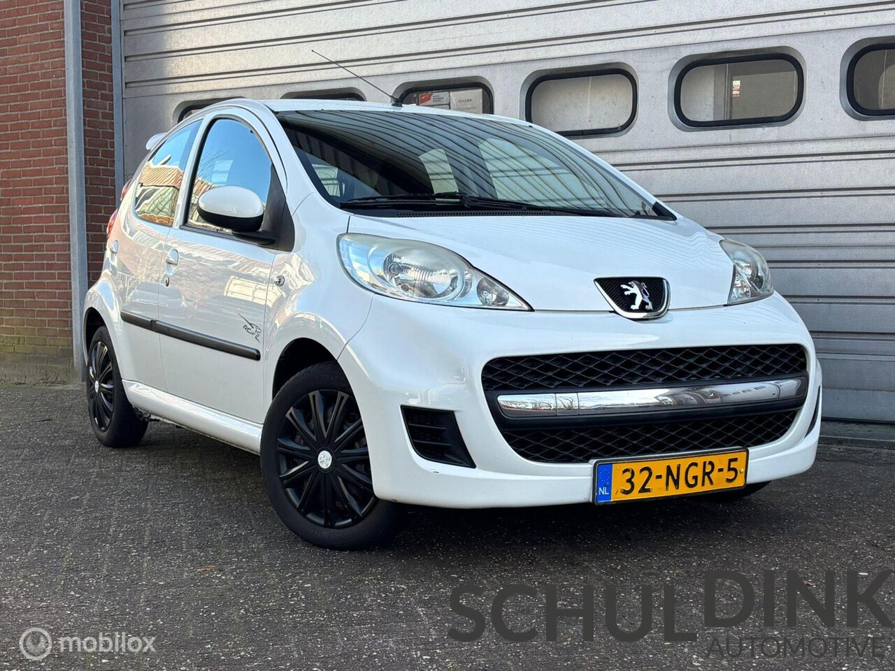 Peugeot 107 - 1.0-12V XS ELEKTRISCHE RAMEN|STUURBEKRACHTIGING - AutoWereld.nl