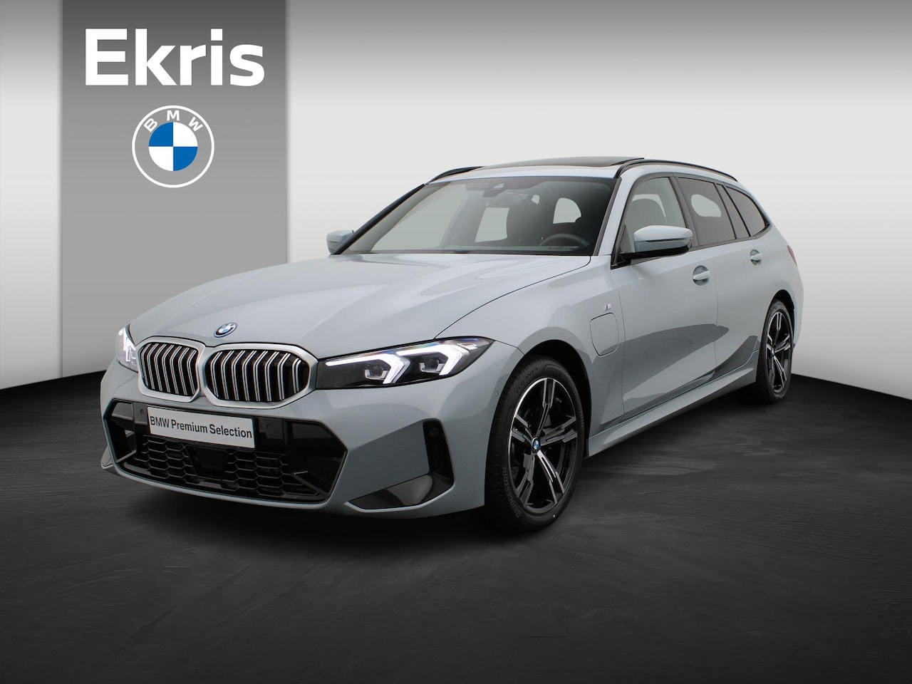 BMW 3-serie Touring - 330e M Sportpakket | Comfort Pack | M Adaptief onderstel | Trekhaak | Panoramadak | Active - AutoWereld.nl