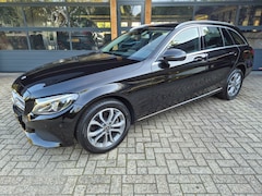 Mercedes-Benz C-klasse Estate - 200 Premium Plus 4 MATIC * LED *NAVI *TREKHAAK * DEALER ONDERHOUDEN