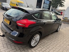 Ford Focus - 1.0 First Edition/Navigatie/Climate control/Parkeersensoren