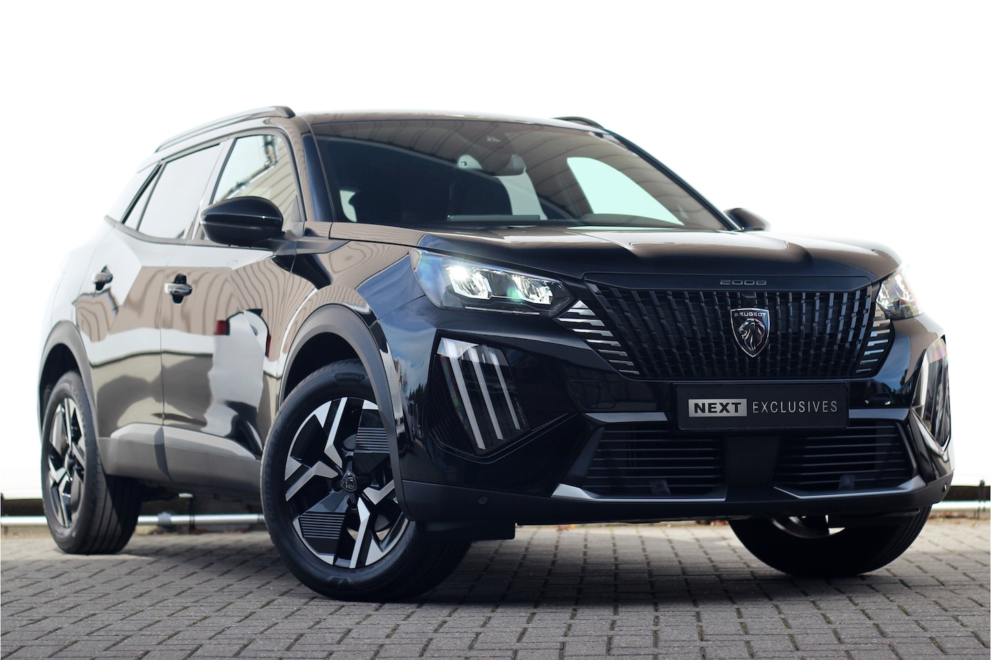 Peugeot 2008 - 1.2 PureTech 130 GT | ACC | 360 | Carplay | Keyless - AutoWereld.nl