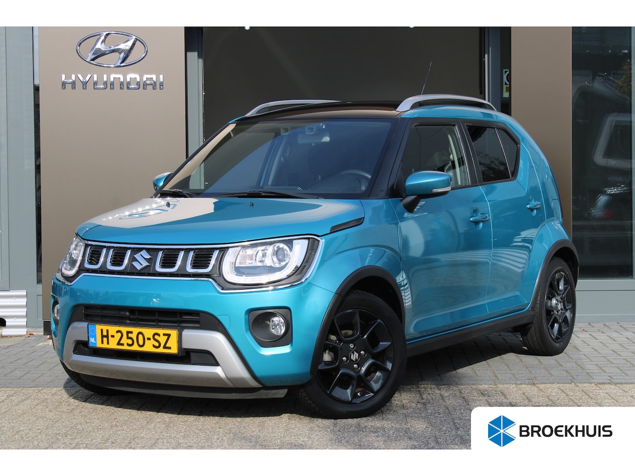 Suzuki Ignis - 1.2 Smart Hybrid Style | Trekhaak | Navigatie | Stoelverwarming | Achteruitrijcamera | DAB - AutoWereld.nl