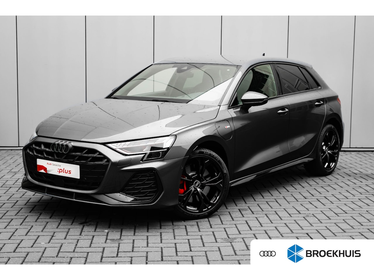 Audi A3 Sportback - 45 TFSI e S edition Competition 272PK | SONOS Audio | Trekhaak | Dinamica-microvezel en ku - AutoWereld.nl