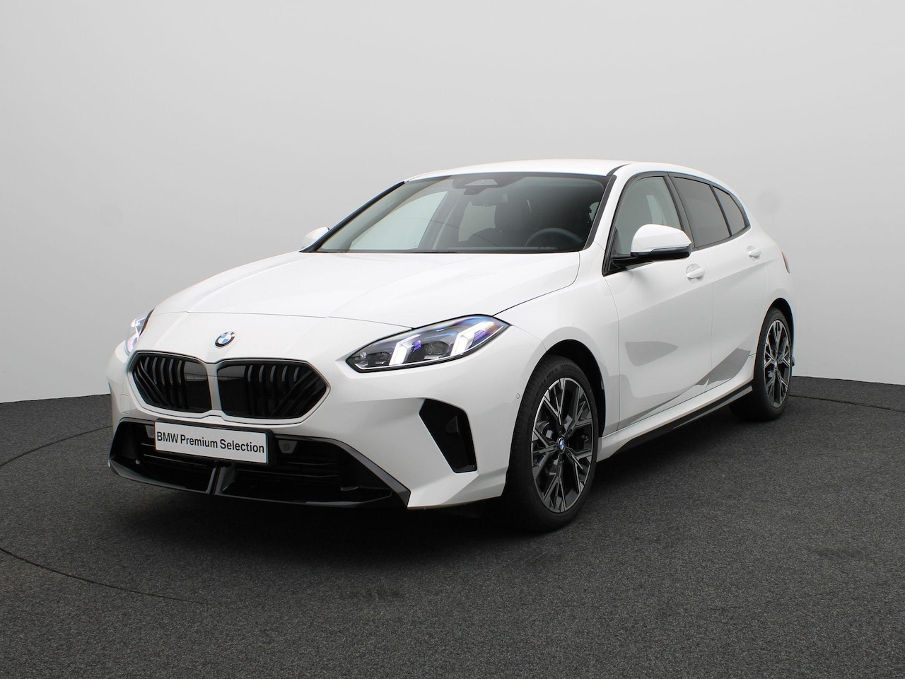 BMW 1-serie - 120 M Sport Design | Premium Pack | Stuurwielrand Verwarmd | Achteruitrijcamera | Driving - AutoWereld.nl