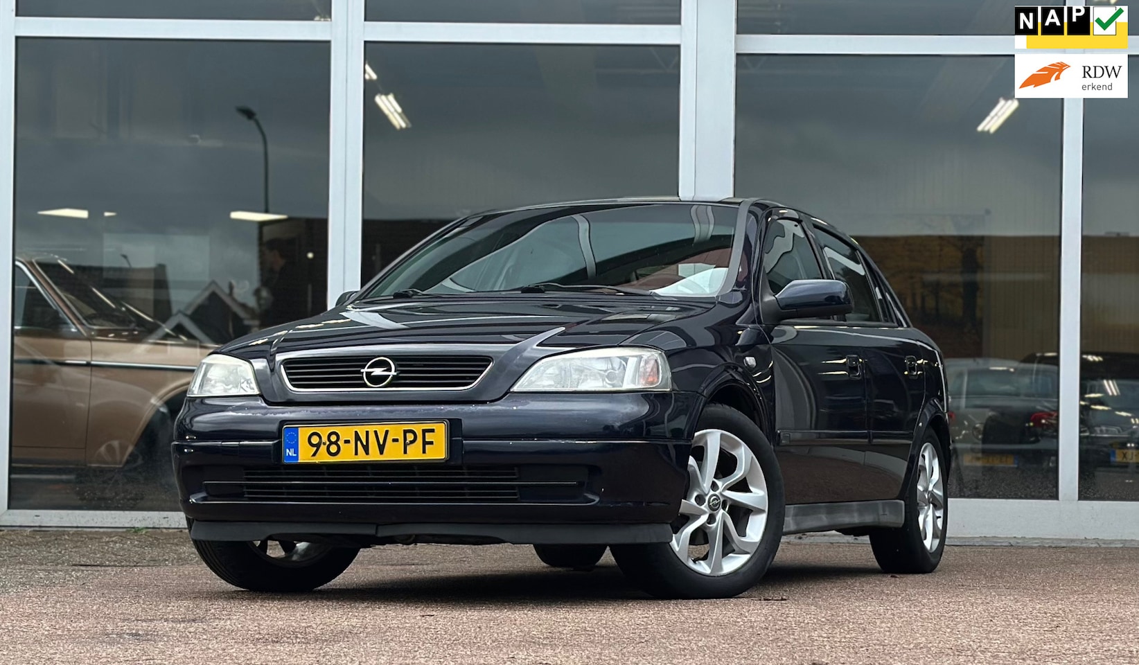 Opel Astra - 1.6i Njoy 2e Eigenaar Trekhaak Airco APK 19-08-2026 LM velgen - AutoWereld.nl