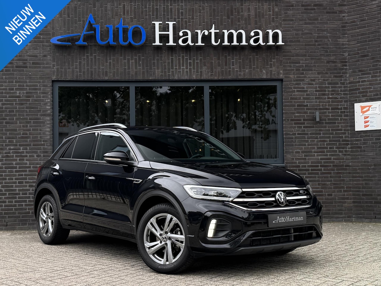 Volkswagen T-Roc - 1.0 TSI R-Line Business MASSAGE|ACC|CAMERA|CARPLAY - AutoWereld.nl